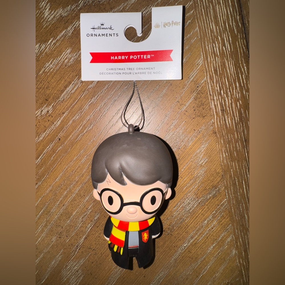 Hallmark‎ Harry Potter Christmas Ornament GRYFFINDOR & WBEI